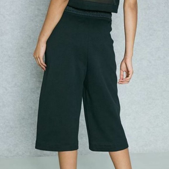 NIKE Sportswear Tech Fleece Pockets SHORTS Bermuda - Picture 2 of 2